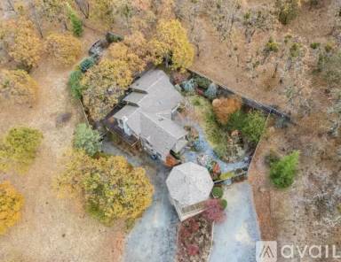 Main picture of 2543 Pioneer Rd
