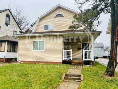 Main picture of 2140 Upton Ave
