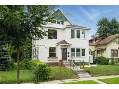 Main picture of 1810 Queen Ave N
