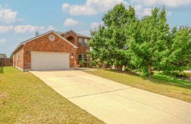 Main picture of 206 Crowfoot Dr