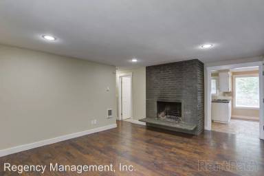 Main picture of 3240 NE 8th St