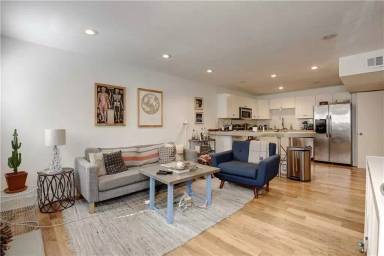 Main picture of 1101 Shoal Creek Blvd