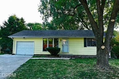 Main picture of 6711 S 135th Ave