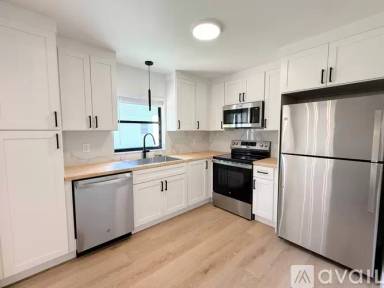 Main picture of 3278 E Crown Dr
