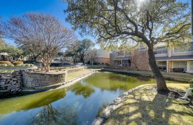 Main picture of 3550 Country Square Dr