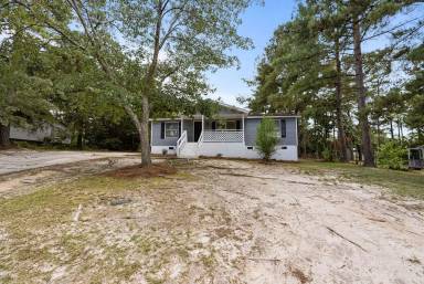 Main picture of 423 McDougald Dr