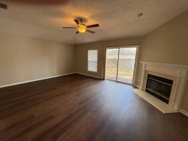 Main picture of 2578 Carson Oaks Dr