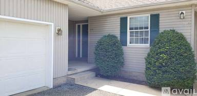 Main picture of 194 Carter Grove Dr