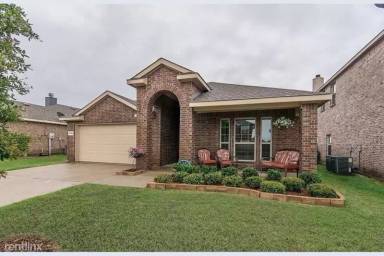 Main picture of 1201 Antoinette Dr