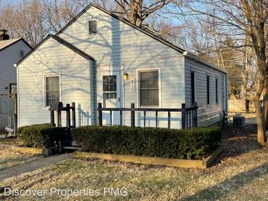 Main picture of 4932 Rosslyn Ave