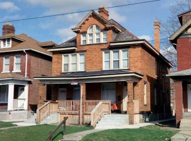 Main picture of 1610 Summit St
