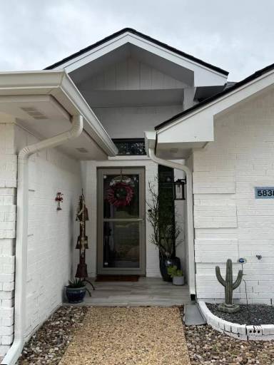Main picture of 5838 Manchester Ln