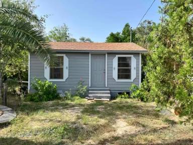 Main picture of 713 Bowen St