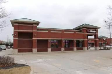 Main picture of 3181 Fort St