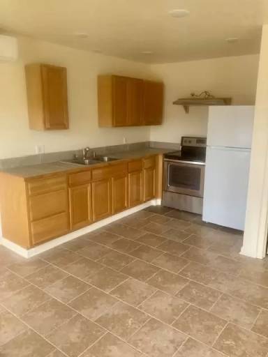 Main picture of 1001 McDonald Dr
