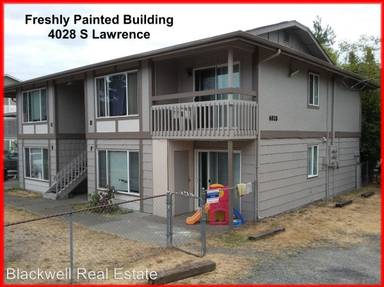 Main picture of 4028 S Lawrence St