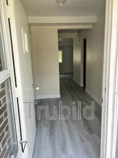 Main picture of 246 Albatross St