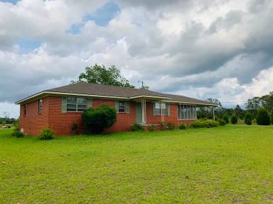 Main picture of 3300 Pike County Lake Rd