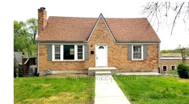 Main picture of 3141 E Barker Cir