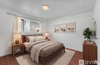 Main picture of 485 W Main St