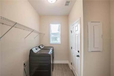 Main picture of 13243 Batten Ln