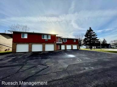 Main picture of 452 S Saint Bernard Dr