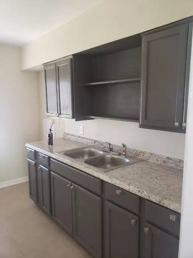 Main picture of 147 W Comay Cir