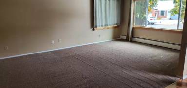 Main picture of 417 N 6th Ave