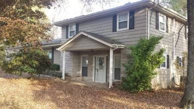 Main picture of 1977 Grey Ridge Rd