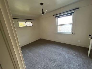 Main picture of 1824 S Perry St