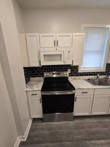 Main picture of 41 S Oakley Ave