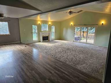 Main picture of 345 Meadows Cir