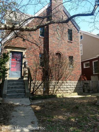 Main picture of 1462 Tolma Ave
