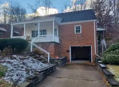 Main picture of 428 Springdale Dr