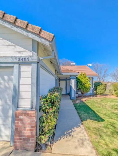Main picture of 2485 Muirfield Ct