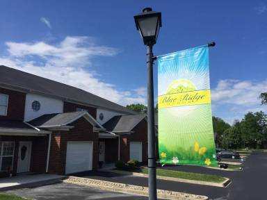 Main picture of 301 S Dorsey Ln