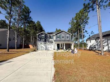 Main picture of 245 Desert Cir