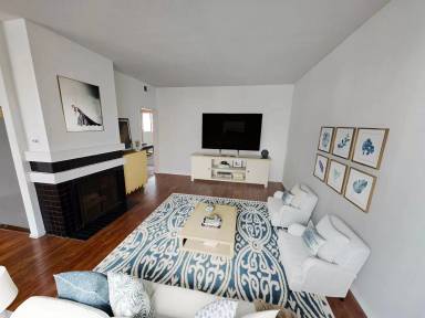 Main picture of 3648 Motor Ave
