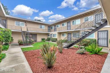 Main picture of 3745 Miramar Way