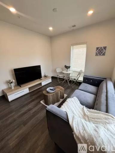 Main picture of 2136 Central Ave