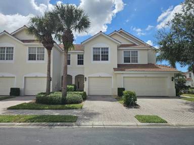 Main picture of 763 Hampton Cir