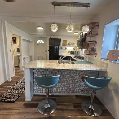 Main picture of 1319 N 13th Ave