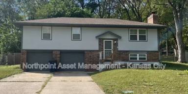 Main picture of 313 SW Shamrock Ln