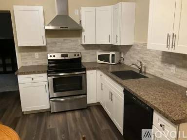 Main picture of 554 N New St