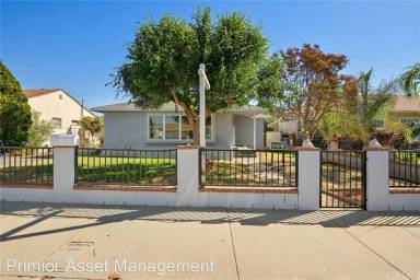 Main picture of 2212 Virginia Ave