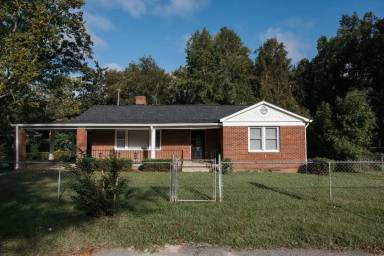 Main picture of 5313 Randall Ave