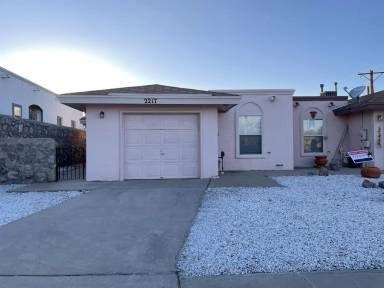 Main picture of 2205 King James Pl