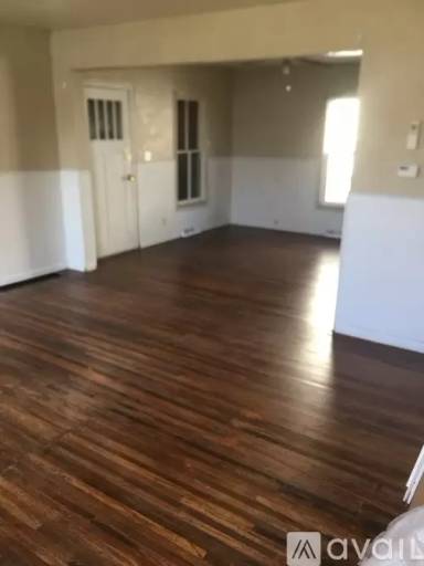 Main picture of 309 New York Ave