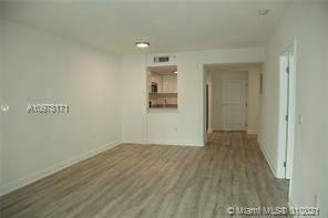 Main picture of Vue At Brickell Condo