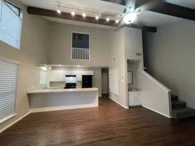 Main picture of Silver Falls Townhomes
